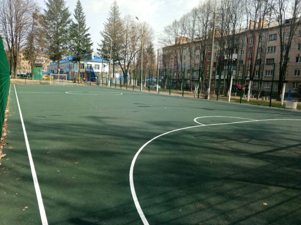 Спортивная площадка